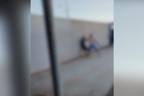 Pai espanca filho autista após adolescente se recusar a lavar a louça, em Arapongas (PR)