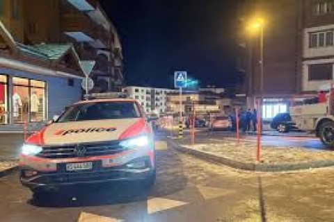 Incêndio em estação de esqui deixa cerca de 40 mortos na Suíça