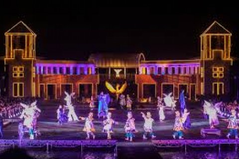 Natal de Curitiba 2025 terá palco principal no Centro e contratação de 700 profissionais da cultura