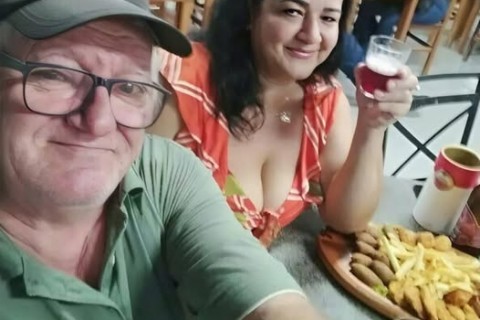 Ciúme  fatal: Marido mata esposa a facadas após ver mensagens  no celular