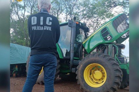 TRATOR ROUBADO EM MINAS GERAIS É LOCALIZADO EM SANTA CATARINA APÓS QUATRO ANOS