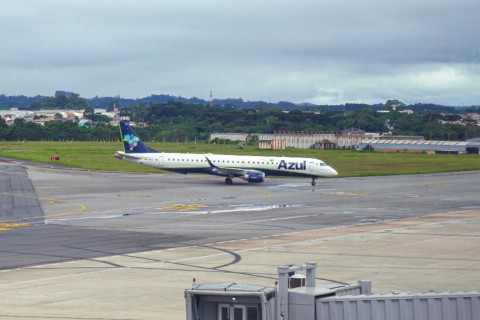 Polícia Federal é acionada após suspeita de bomba em avião no Aeroporto Afonso Pena