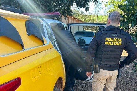 Ex-diretor de escola é preso por abusar de adolescente.