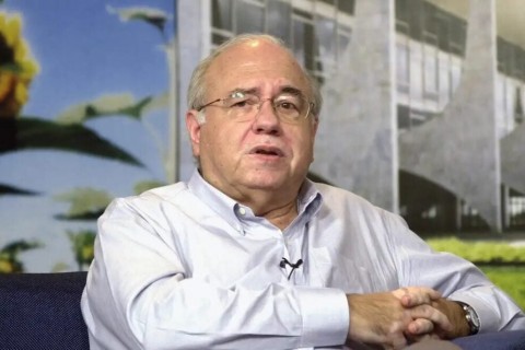 O Brasil, as letras e o riso estão de luto: morre aos 88 anos Luis Fernando Verissimo