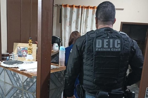 Advogado é preso suspeito de facilitar entrada de celulares na Penitenciária Industrial de Joinville.