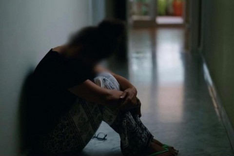 JOVEM É RESGATADA APÓS SER MANTIDA EM CÁRCERE PELO PADRASTO POR 12 ANOS EM SC